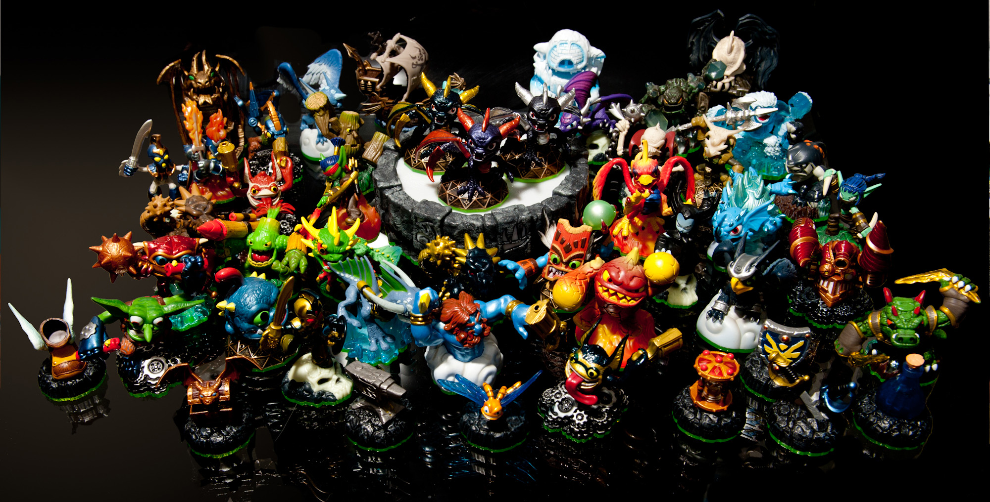 skylanders_all.jpg