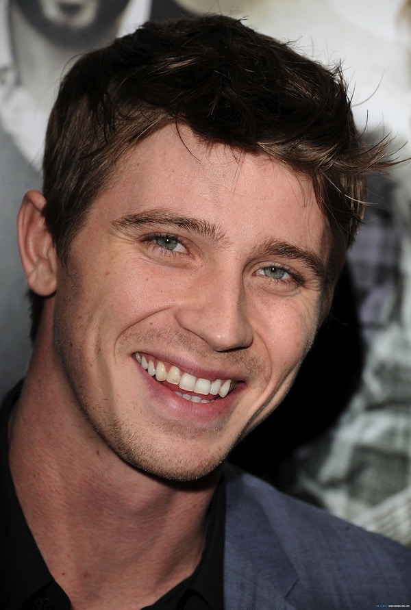 600full-garrett-hedlund.jpg