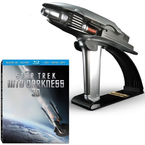 Star-Trek-Into-Darkness-Starfleet-Phaser-Limited-Edition-Gift-Set.jpg