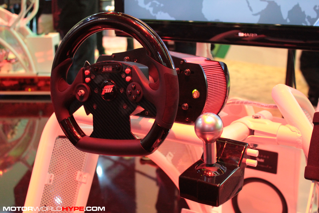 fanatec_forza_motorsport_4_wheel_3.jpg