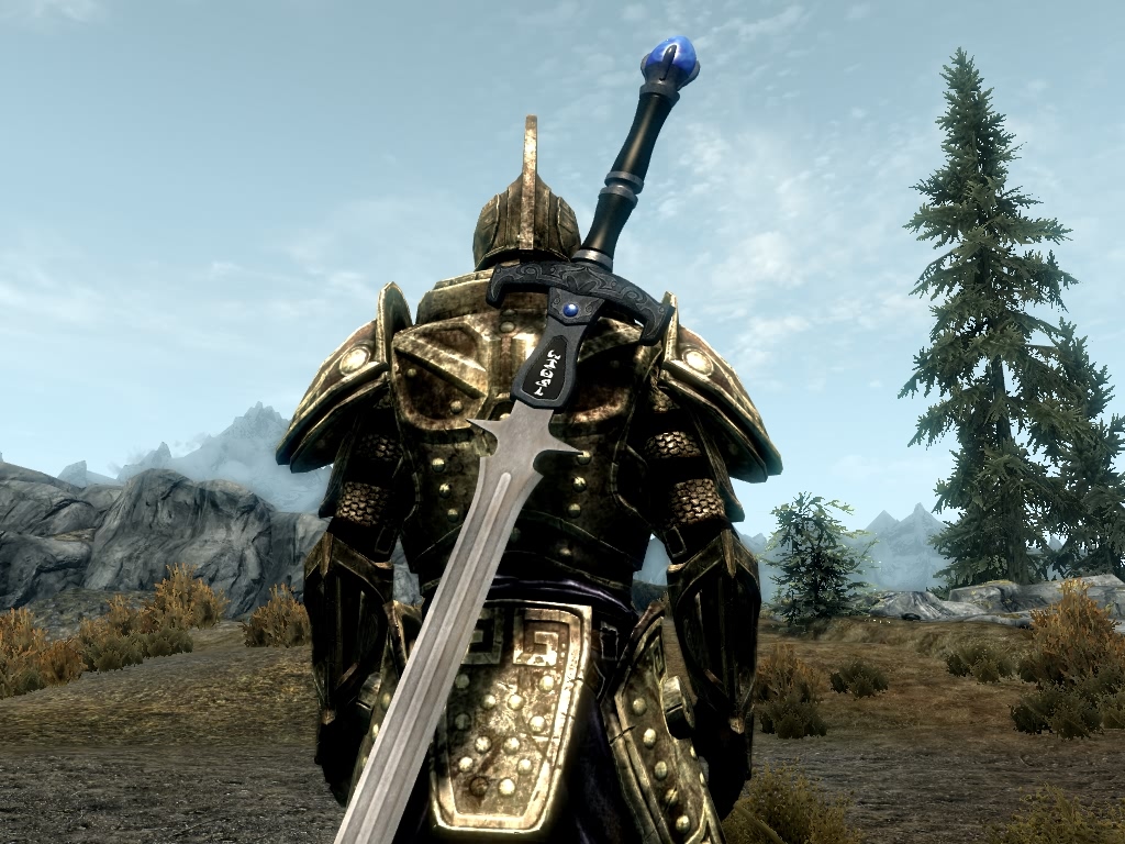 Skyrim-Mod-Noble-Artifacts-for-Skyrim-Ice-Blade-of-the-Monarch_1.jpg