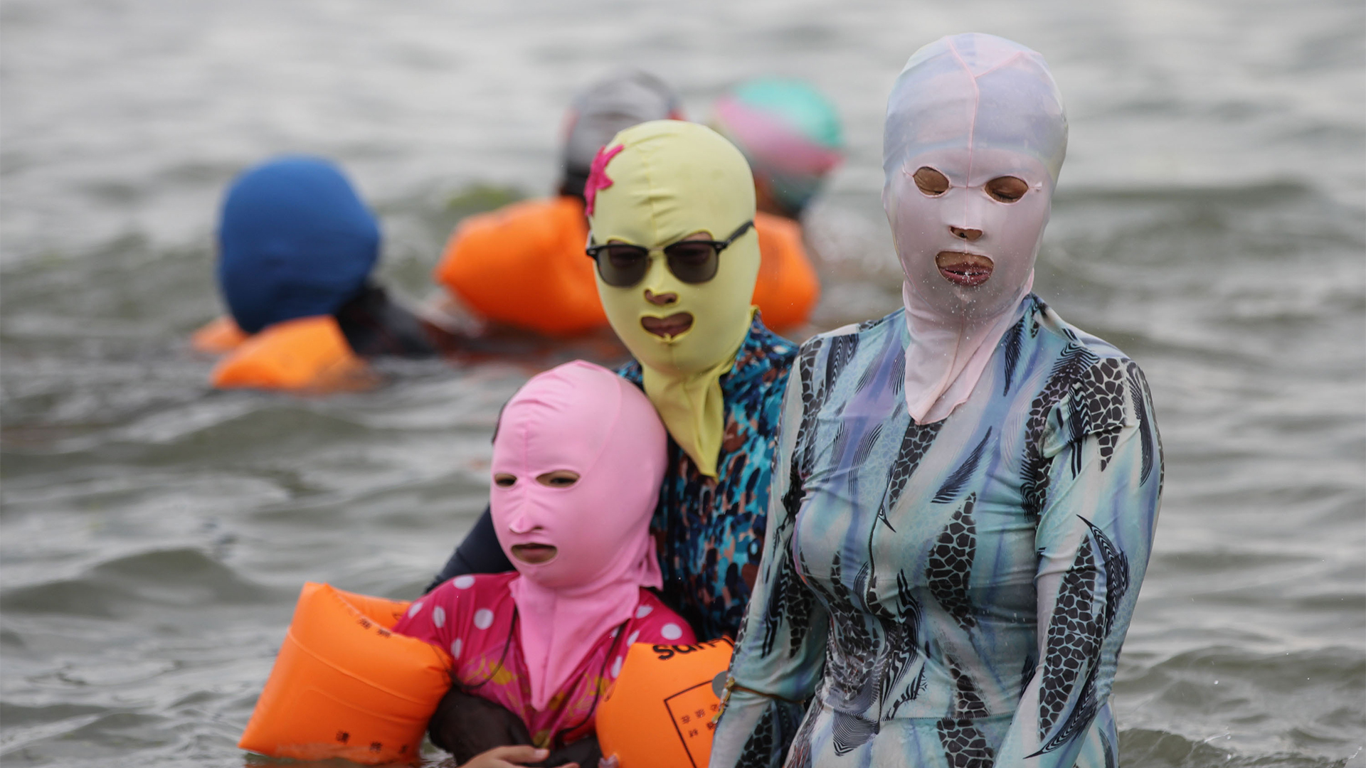 face-kini-101~_v-videowebl.jpg